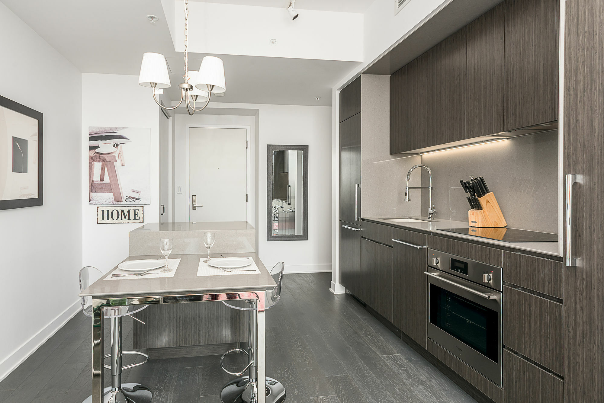 Stylish 1Br In Downtown Mtl By Sonder Apartment Montreal Exterior photo